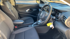 Toyota Yaris 1.5 Hybrid Design 5dr CVT Hybrid Hatchback